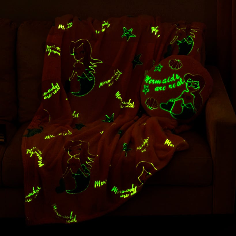 Glow-in-the Dark Blanket for Kids 50\" x 60\"